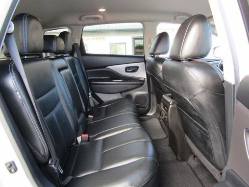 Used 2022 Nissan Murano SV w/ Cargo Package image 13