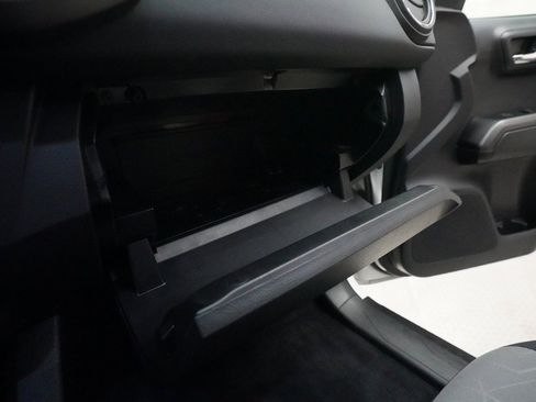 Used 2023 Toyota Tacoma TRD Sport image 32