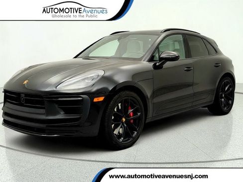 Used 2024 Porsche Macan GTS w/ Premium Plus Package AWD/4WD image 1