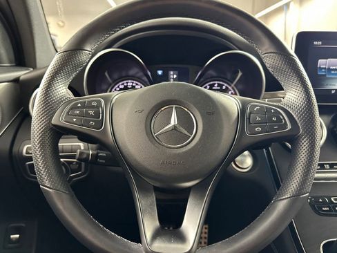 Used 2019 Mercedes-Benz GLC 300 4MATIC image 29