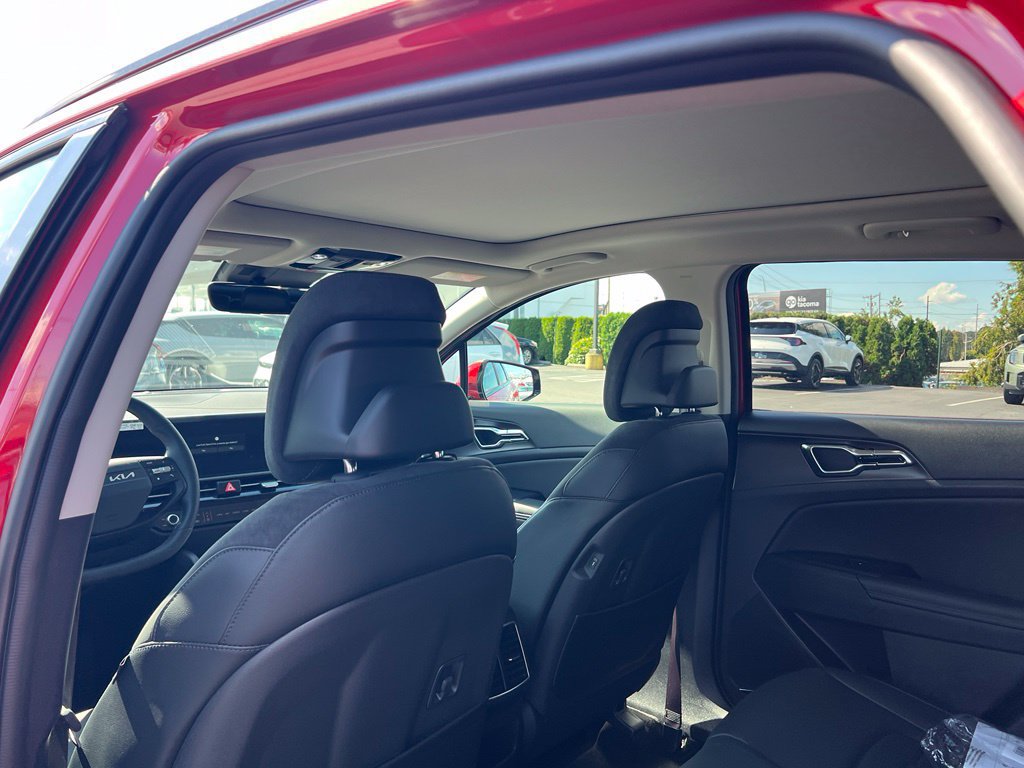 New 2026 Kia Sportage SX FWD image 13