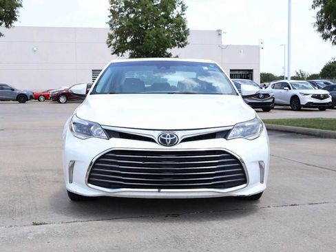 Used 2017 Toyota Avalon XLE Premium FWD image 6