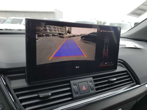 Used 2023 Audi Q5 2.0T Premium w/ Convenience Package image 27