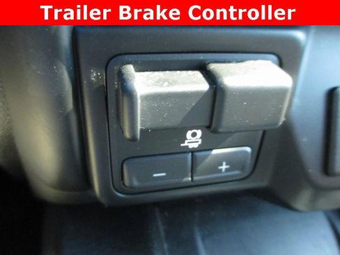 Used 2022 Chevrolet Silverado 2500 High Country w/ Z71 Off-Road Package image 18