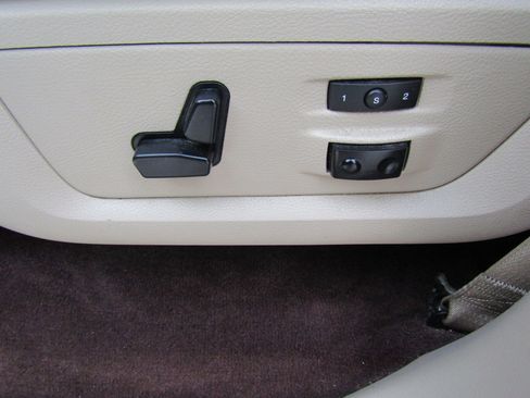 Used 2017 RAM 1500 Laramie image 27