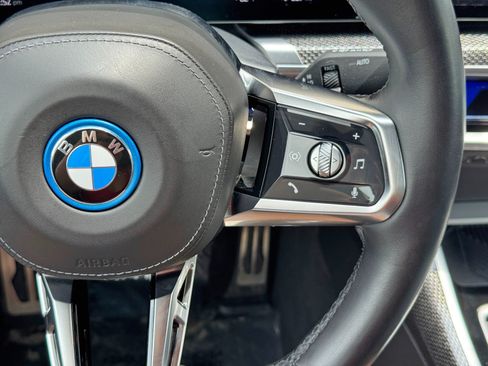 Used 2024 BMW i7 eDrive50 w/ M Sport Package RWD image 25