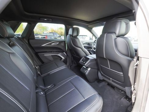 Used 2023 Cadillac Lyriq AWD image 44