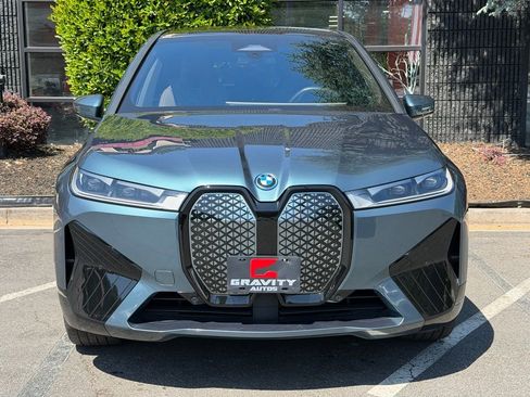 Used 2023 BMW iX xDrive50 w/ Sport Package image 3