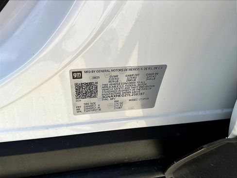 Used 2026 Chevrolet Equinox LT FWD image 19