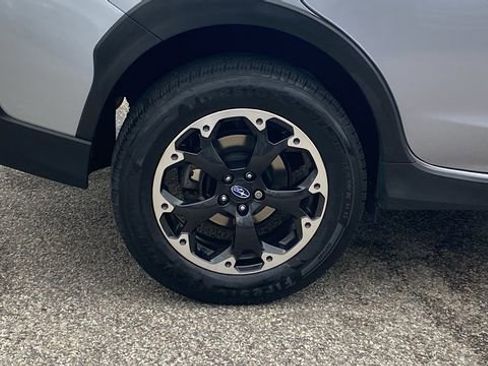 Used 2023 Subaru Crosstrek 2.0i Premium AWD/4WD image 10