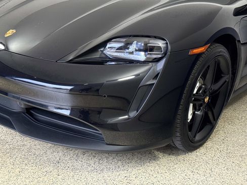 Used 2022 Porsche Taycan 4S AWD/4WD image 9