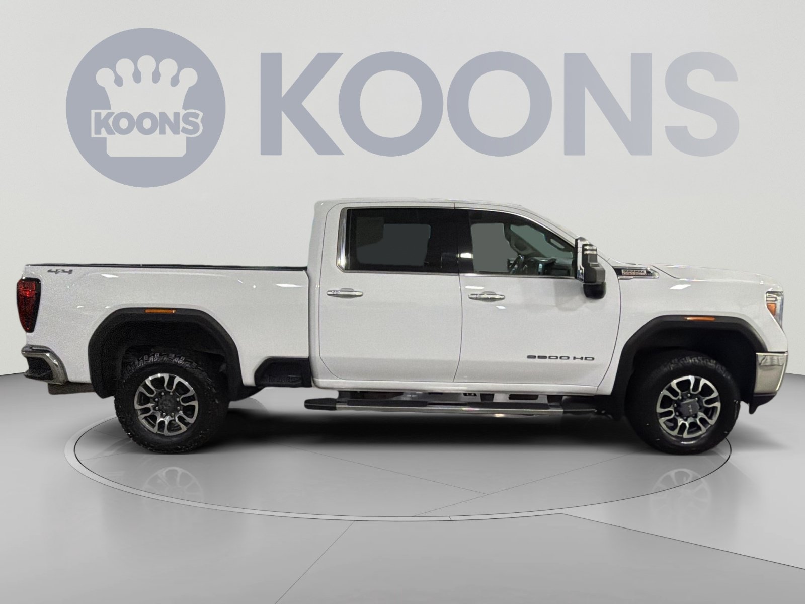 Used 2023 GMC Sierra 3500 SLT w/ SLT Premium Package AWD/4WD image 7