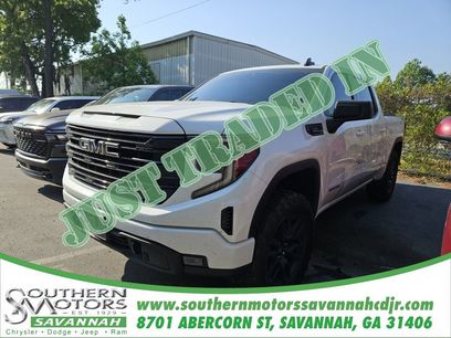 Used 2024 GMC Sierra 1500 Elevation w/ LPO, Elevation Black Package