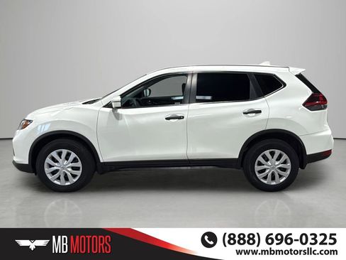 Used 2018 Nissan Rogue S AWD/4WD image 6