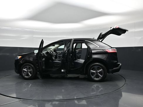 Used 2022 Ford Edge SEL w/ Sport Appearance Package AWD/4WD image 29