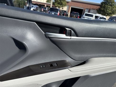 Used 2024 Toyota Camry XSE image 25