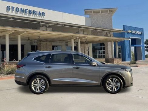 Used 2025 Acura MDX SH-AWD image 4