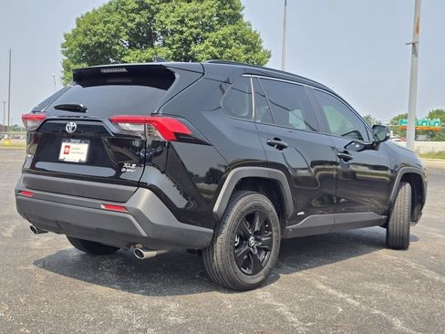 Certified 2025 Toyota RAV4 XLE AWD/4WD image 13