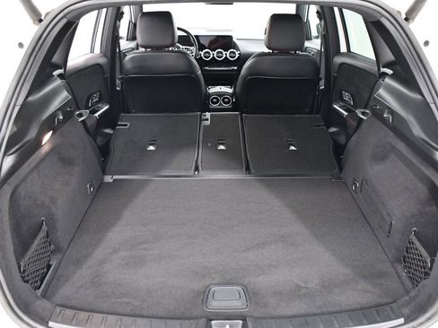 Used 2023 Mercedes-Benz GLA 250 4MATIC image 23