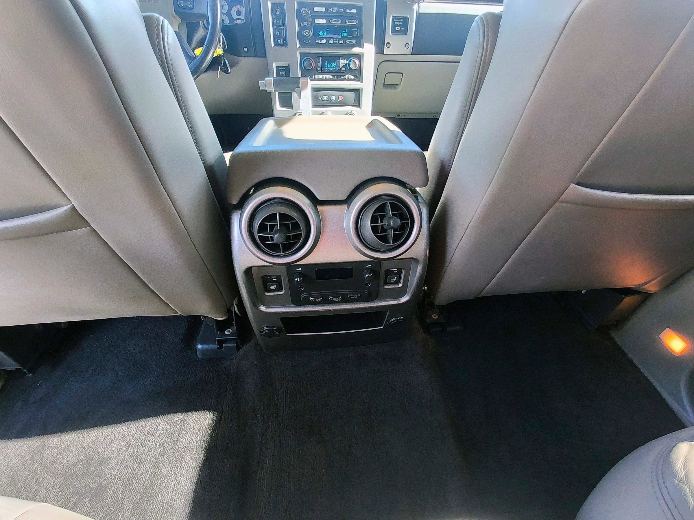 Used 2003 HUMMER H2 w/ Preferred Equipment Group AWD/4WD image 23