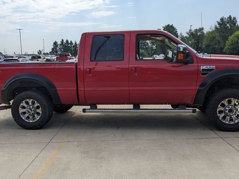 Used 2010 Ford F250 Lariat AWD/4WD image 2
