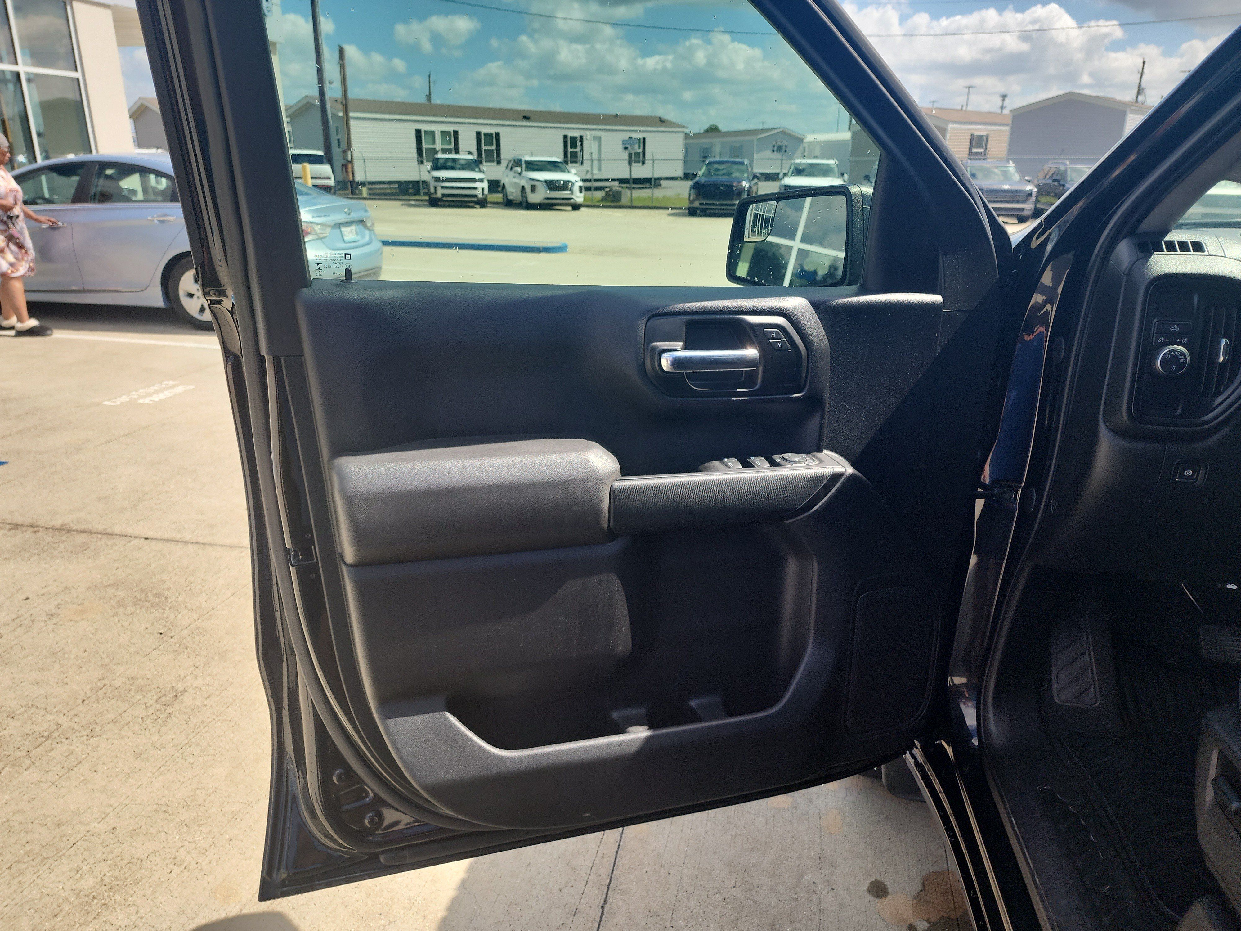 Used 2022 Chevrolet Silverado 1500 Custom w/ Rally Edition RWD image 19