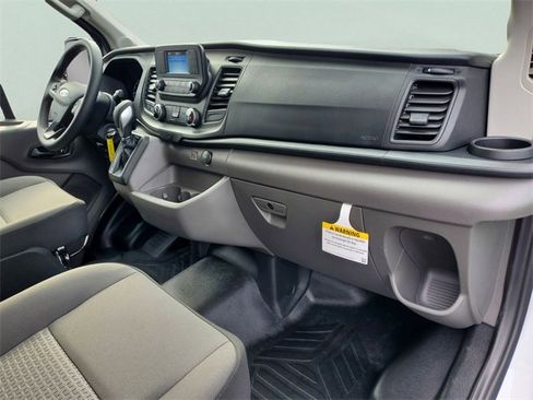 New 2025 Ford Transit 250 148 Medium Roof image 18