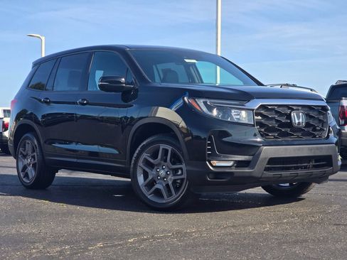 Used 2023 Honda Passport EX-L image 2
