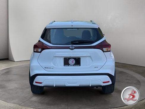 Used 2024 Nissan Kicks SV FWD image 6