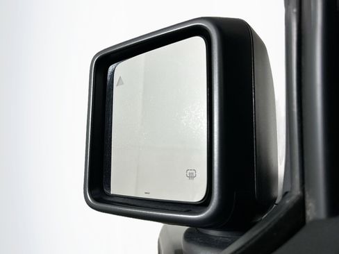 Used 2021 Jeep Wrangler Sahara w/ Cold Weather Group image 16