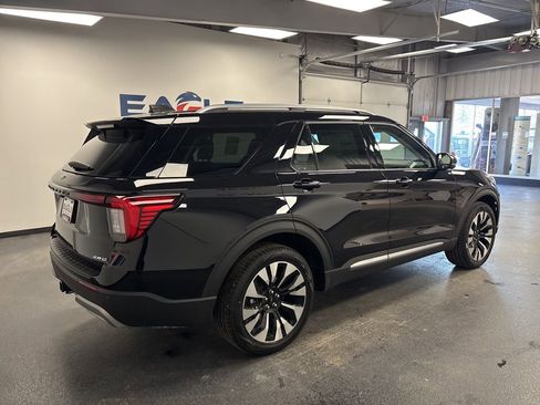 New 2026 Ford Explorer Platinum image 13