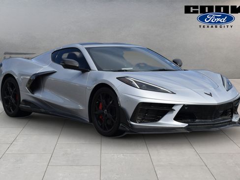 Used 2020 Chevrolet Corvette Stingray Premium Cpe w/ 3LT Preferred Equipment Group RWD image 2