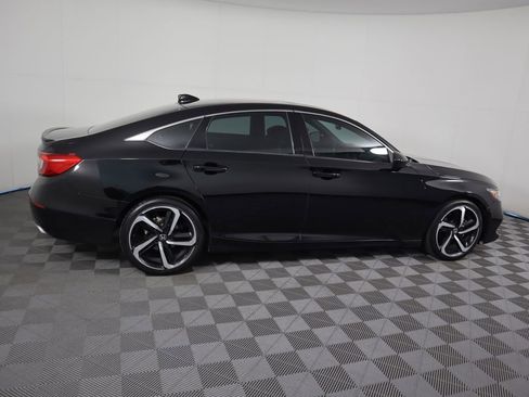 Used 2021 Honda Accord Sport image 4