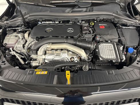 Certified 2025 Mercedes-Benz GLA 250 image 32