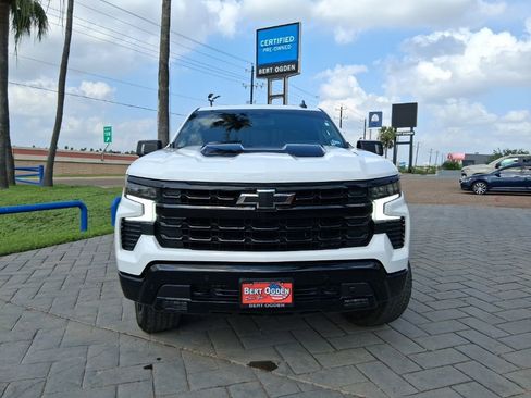 Used 2025 Chevrolet Silverado 1500 LT Trail Boss w/ LT Trail Boss Premium Package AWD/4WD image 2
