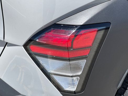 Used 2025 Hyundai Kona SEL FWD image 33