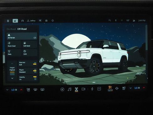 Used 2024 Rivian R1S AWD Adventure image 46