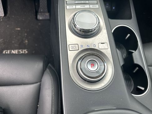 Used 2025 Genesis GV70 2.5T image 28