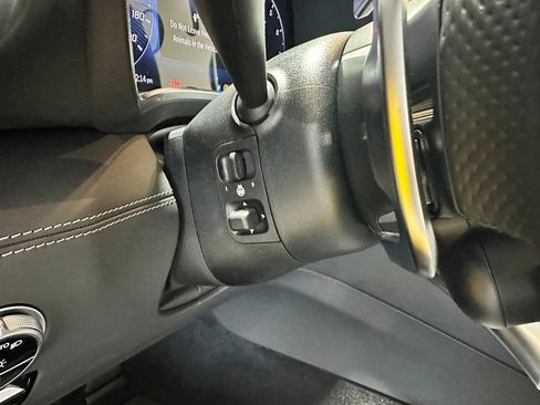 Used 2025 Mercedes-Benz SL 43 AMG image 17