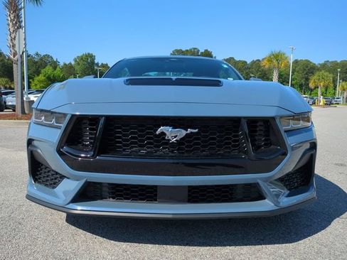 Used 2025 Ford Mustang GT Premium RWD image 9