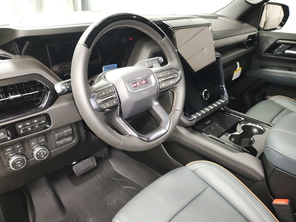 New 2026 GMC Yukon XL AT4 w/ AT4 Premium Plus Package AWD/4WD image 25