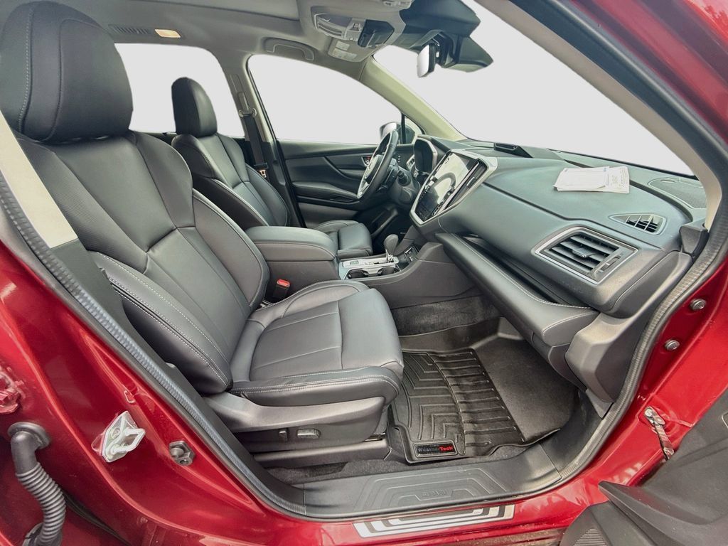 Used 2025 Subaru Ascent Limited AWD/4WD image 33