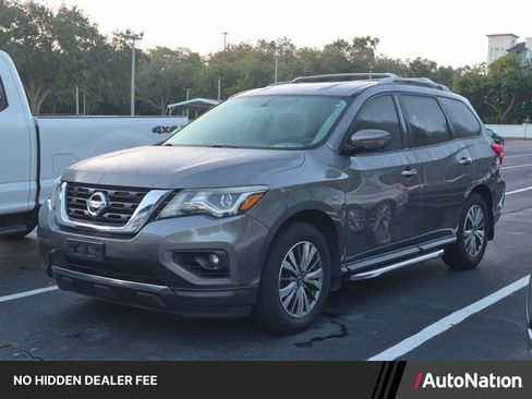 Used 2020 Nissan Pathfinder SL FWD image 1