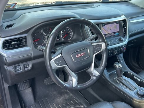 Used 2018 GMC Acadia SLT w/ LPO, Floor Liner Package AWD/4WD image 7