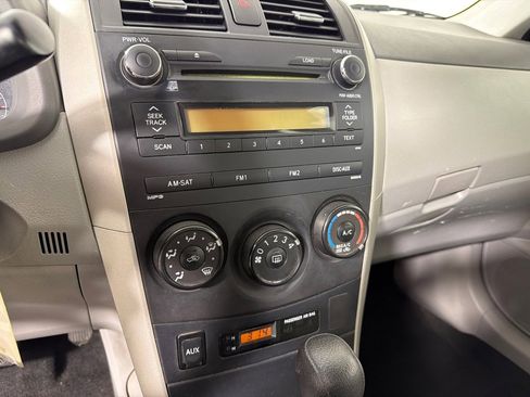 Used 2010 Toyota Corolla LE image 16