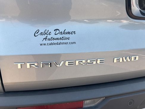 Used 2024 Chevrolet Traverse LT AWD/4WD image 24