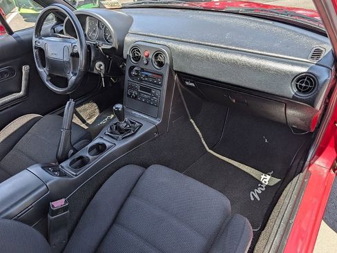 Used 1991 MAZDA MX-5 Miata RWD image 22