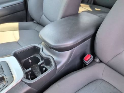Certified 2025 Toyota RAV4 XLE AWD/4WD image 20