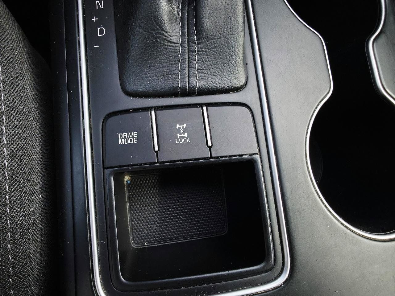 Used 2017 Kia Sorento AWD image 37