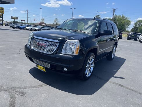 Used 2014 GMC Yukon Denali AWD/4WD image 4